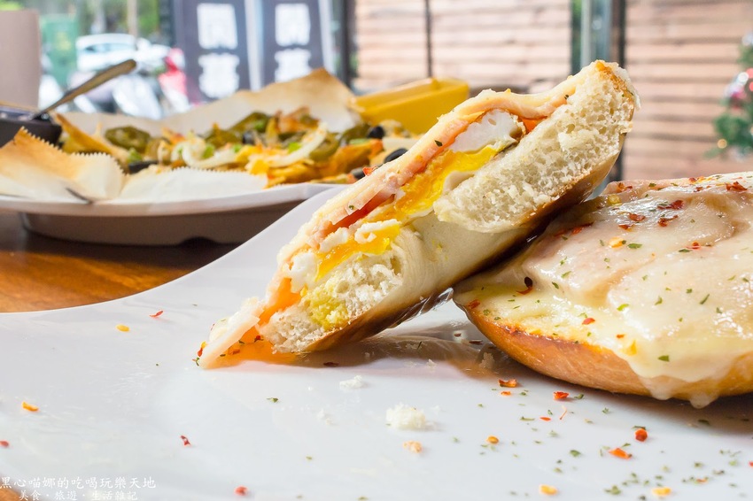 高雄鳳山︱Pizza Rock搖滾披薩　放假，就該慵懶的到披薩店，吃頓豐富營養義式早午餐！！（鳳山文衡店）