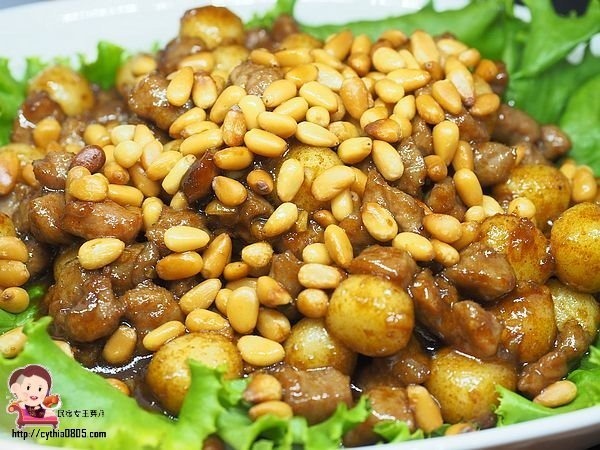 桃園中壢美食-1010湘SOGO店-桃園第一家落腳在中壢，十年老字號湘菜道道都是功夫菜 (邀約) @民宿女王芽月-美食.旅遊.全台趴趴走