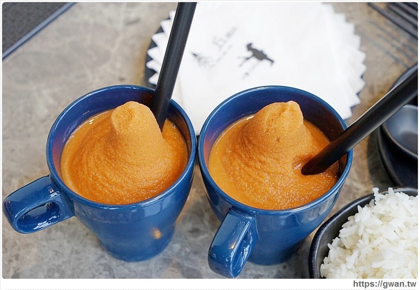 泰丘了！泰國蝦出現在火鍋店，還有泰奶冰沙和泰國香米吃到飽～