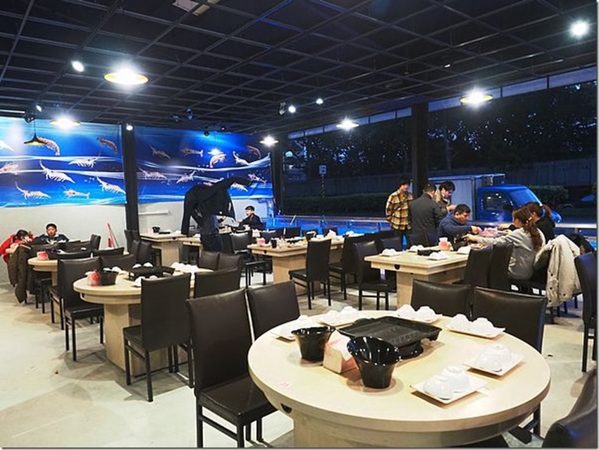 桃園中壢美食-泰多蝦流水道夾蝦場-北部第一家新鮮泰國蝦吃到飽,愛吃蝦子的快來! @民宿女王芽月-美食.旅遊.全台趴趴走