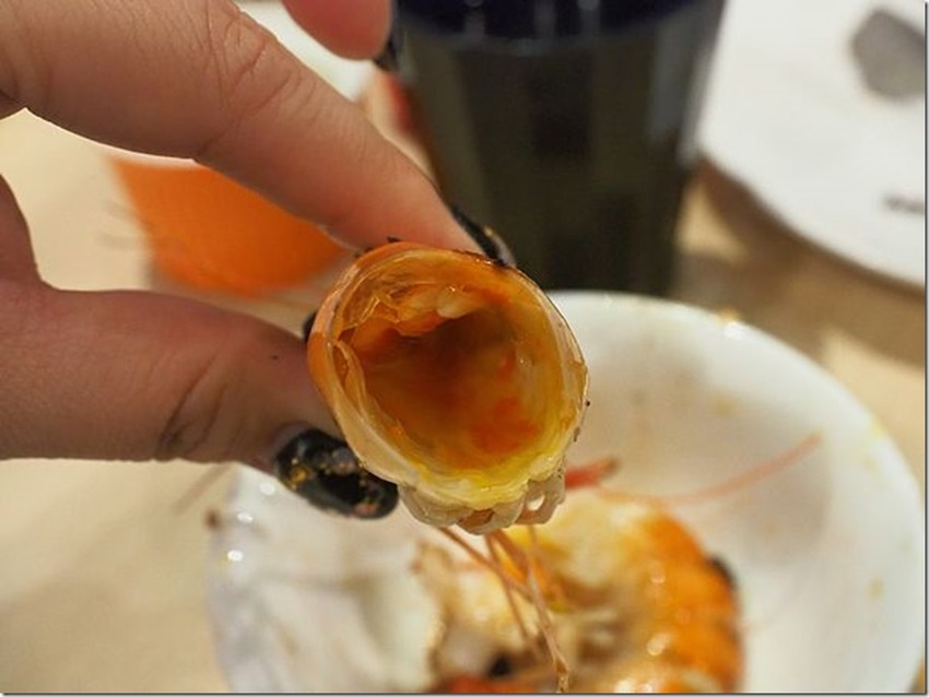 桃園中壢美食-泰多蝦流水道夾蝦場-北部第一家新鮮泰國蝦吃到飽,愛吃蝦子的快來! @民宿女王芽月-美食.旅遊.全台趴趴走