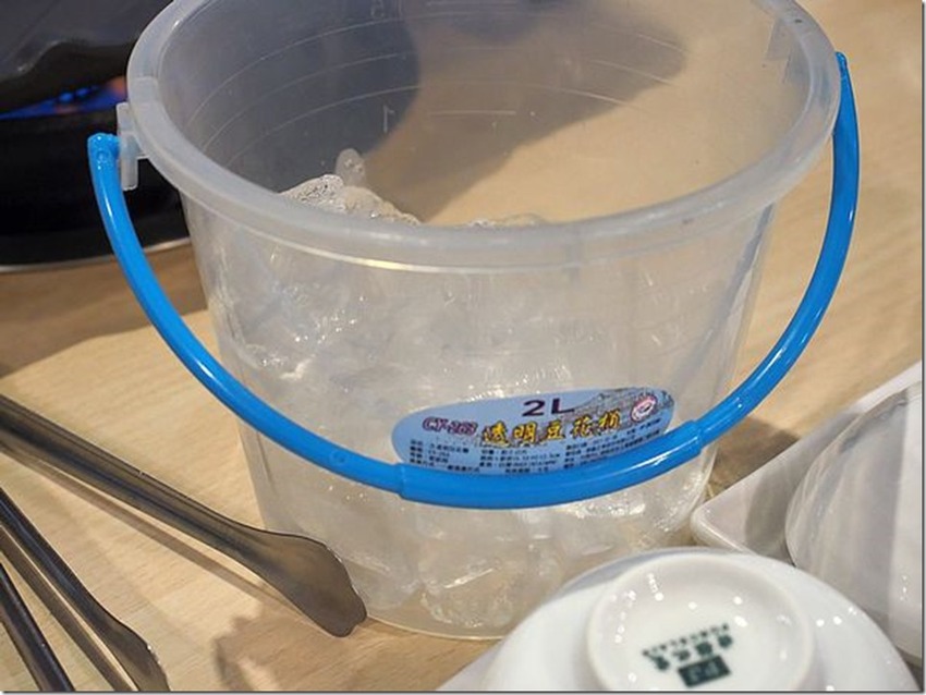 桃園中壢美食-泰多蝦流水道夾蝦場-北部第一家新鮮泰國蝦吃到飽,愛吃蝦子的快來! @民宿女王芽月-美食.旅遊.全台趴趴走