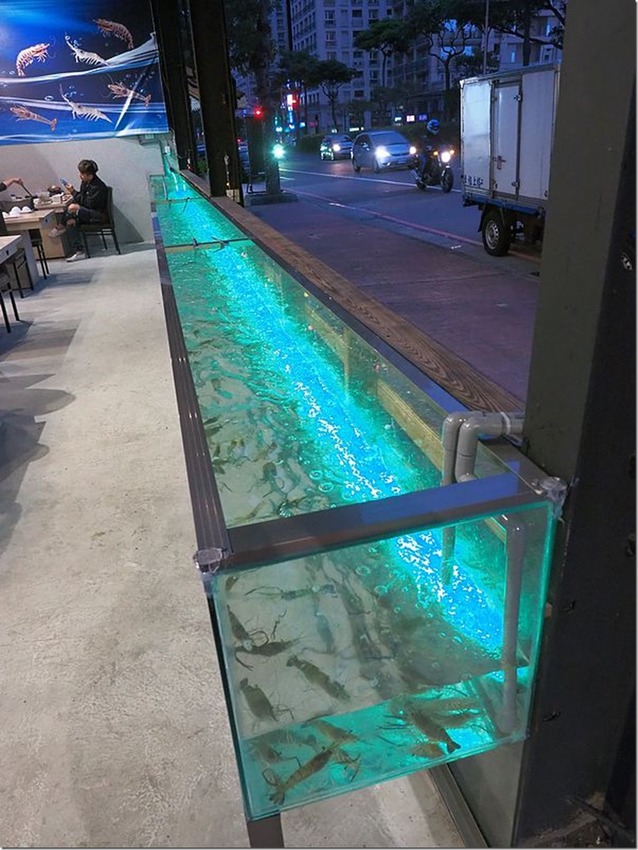 桃園中壢美食-泰多蝦流水道夾蝦場-北部第一家新鮮泰國蝦吃到飽,愛吃蝦子的快來! @民宿女王芽月-美食.旅遊.全台趴趴走