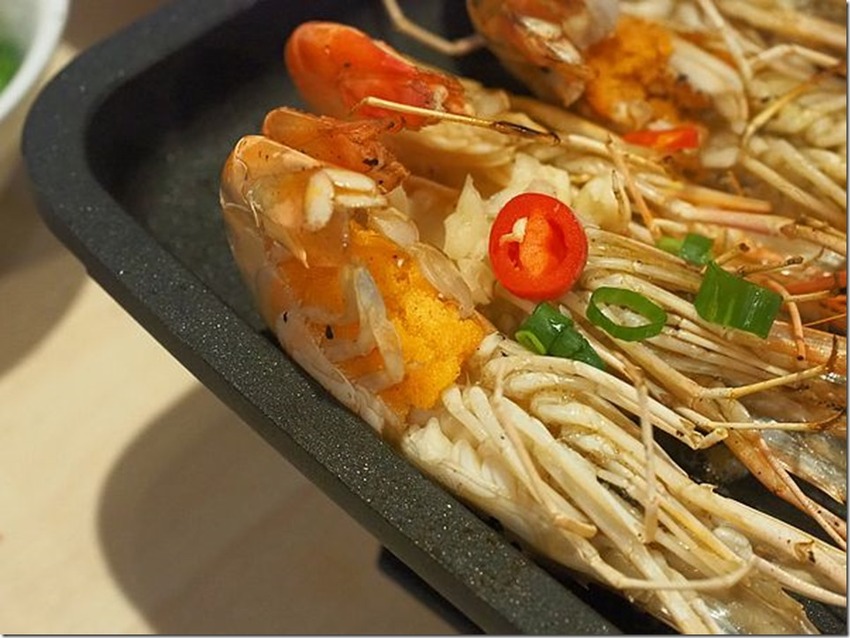 桃園中壢美食-泰多蝦流水道夾蝦場-北部第一家新鮮泰國蝦吃到飽,愛吃蝦子的快來! @民宿女王芽月-美食.旅遊.全台趴趴走