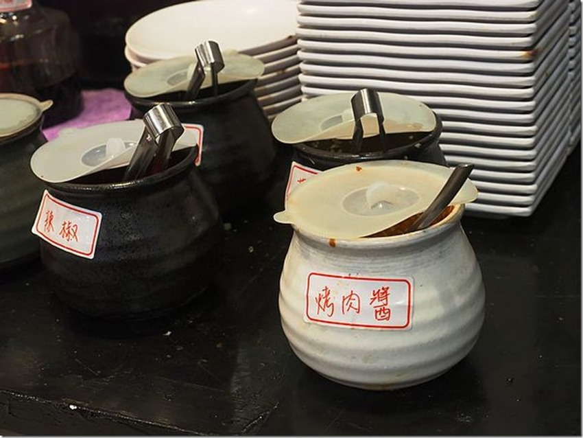 桃園中壢美食-泰多蝦流水道夾蝦場-北部第一家新鮮泰國蝦吃到飽,愛吃蝦子的快來! @民宿女王芽月-美食.旅遊.全台趴趴走