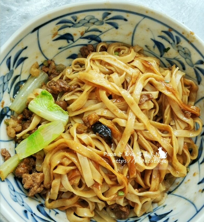 豐原|素食 素味魔麵-豐原市場內的知名麵館,連肉食者都會大讚台式小吃料理