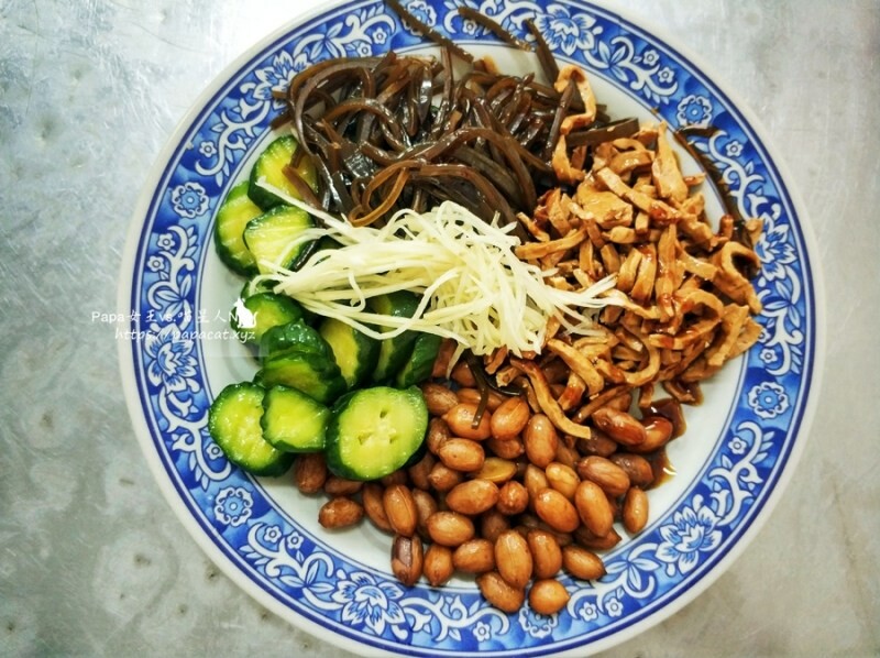 豐原|素食 素味魔麵-豐原市場內的知名麵館,連肉食者都會大讚台式小吃料理