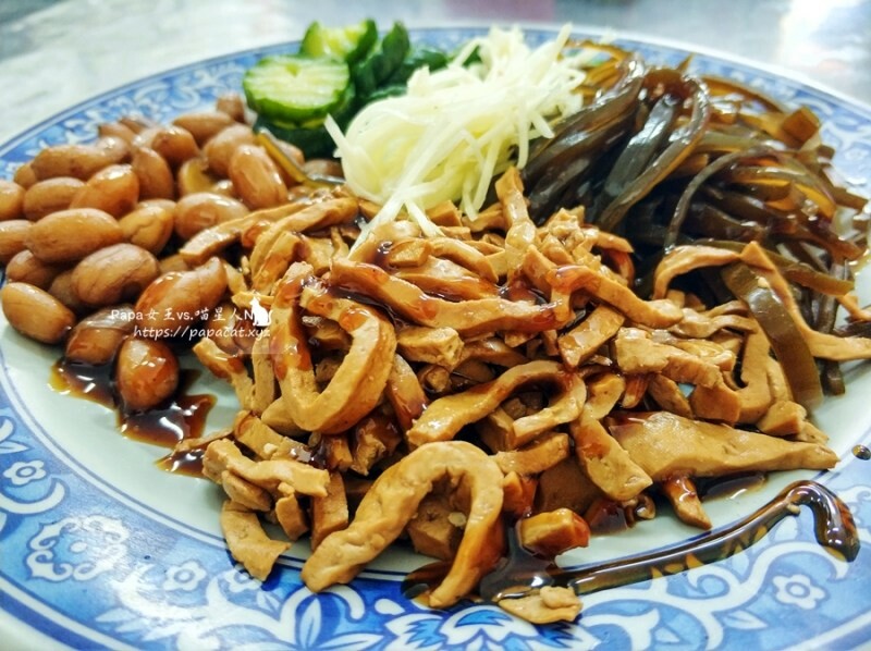 豐原|素食 素味魔麵-豐原市場內的知名麵館,連肉食者都會大讚台式小吃料理