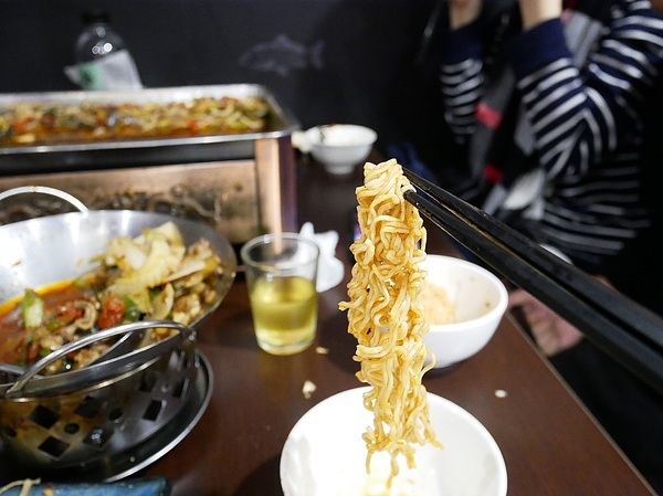 小魚兒重慶碳烤烤魚:小魚兒重慶碳烤烤魚-台南烤魚 超道地重慶辣魚 不用遠征也能品嘗到經典味