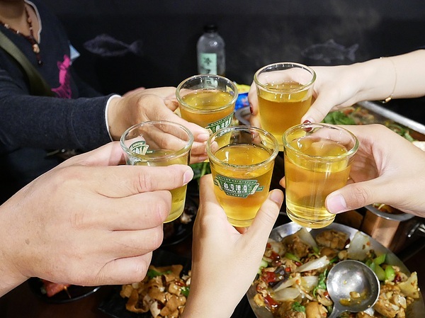 小魚兒重慶碳烤烤魚:小魚兒重慶碳烤烤魚-台南烤魚 超道地重慶辣魚 不用遠征也能品嘗到經典味