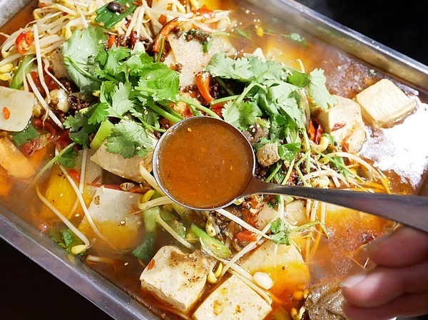 小魚兒重慶碳烤烤魚:小魚兒重慶碳烤烤魚-台南烤魚 超道地重慶辣魚 不用遠征也能品嘗到經典味