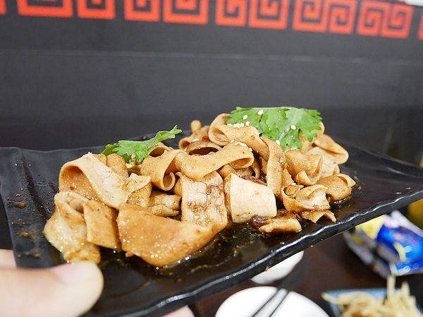 小魚兒重慶碳烤烤魚:小魚兒重慶碳烤烤魚-台南烤魚 超道地重慶辣魚 不用遠征也能品嘗到經典味