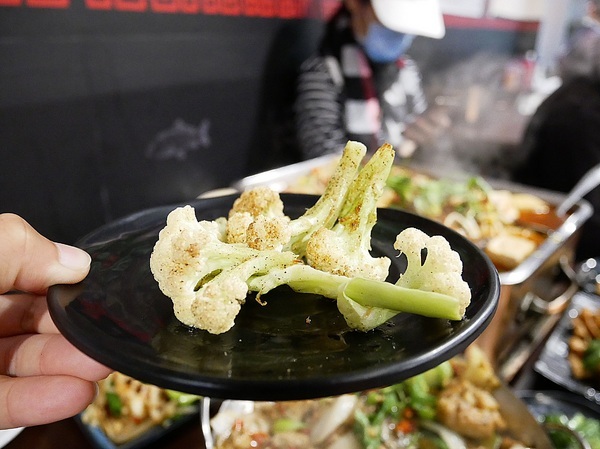 小魚兒重慶碳烤烤魚:小魚兒重慶碳烤烤魚-台南烤魚 超道地重慶辣魚 不用遠征也能品嘗到經典味