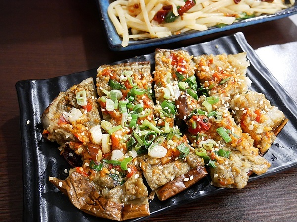 小魚兒重慶碳烤烤魚:小魚兒重慶碳烤烤魚-台南烤魚 超道地重慶辣魚 不用遠征也能品嘗到經典味