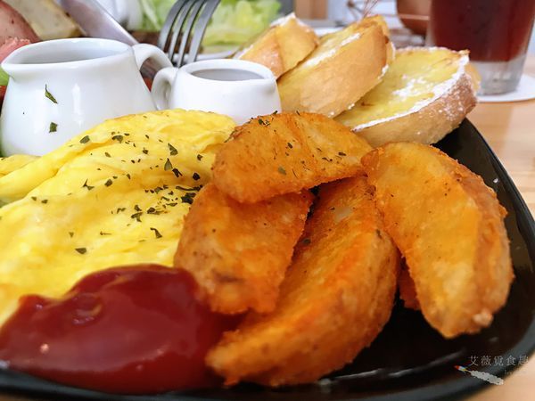 肉窩咖啡 zoo woo