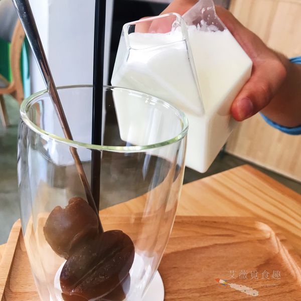 肉窩咖啡 zoo woo