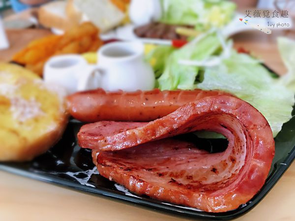 肉窩咖啡 zoo woo