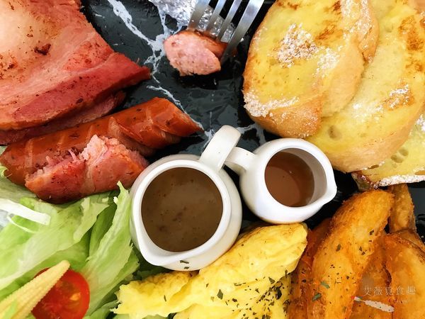 肉窩咖啡 zoo woo