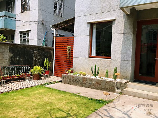 肉窩咖啡 zoo woo