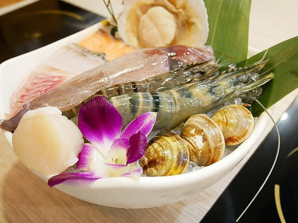 沐澄 微笑鍋物:沐澄 微笑鍋物-台北信義區後山埤火鍋 CP值超高的海陸套餐搭配超特別的紅酒牛奶鍋 親切價格也能享有奢華吃法-愛評體驗券 沐澄 微笑鍋物:沐澄 微笑鍋物-台北信義區後山埤火鍋 CP值超高的海陸套餐搭配超特別的紅酒牛奶鍋 親切價格也能享有奢華吃法-愛評體驗券