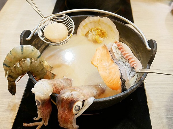 沐澄 微笑鍋物:沐澄 微笑鍋物-台北信義區後山埤火鍋 CP值超高的海陸套餐搭配超特別的紅酒牛奶鍋 親切價格也能享有奢華吃法-愛評體驗券 沐澄 微笑鍋物:沐澄 微笑鍋物-台北信義區後山埤火鍋 CP值超高的海陸套餐搭配超特別的紅酒牛奶鍋 親切價格也能享有奢華吃法-愛評體驗券