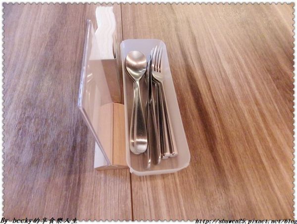 <捷運北投站>北投餐酒館推薦/北投義大利麵推薦/北投美食推薦/餐酒館/捷運北投站/義式料理/期間限定料理/VIVACE義式餐酒館