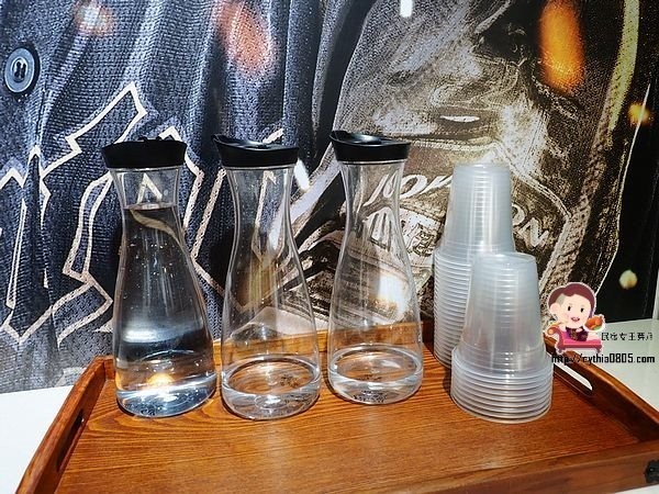 桃園中壢美食-桃猿食堂-獨特的Lamigo棒球主題餐廳,球迷們high翻天,拉麵真的夠味好吃 (邀約) @民宿女王芽月-美食.旅遊.全台趴趴走