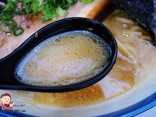 桃園中壢美食-桃猿食堂-獨特的Lamigo棒球主題餐廳,球迷們high翻天,拉麵真的夠味好吃 (邀約) @民宿女王芽月-美食.旅遊.全台趴趴走