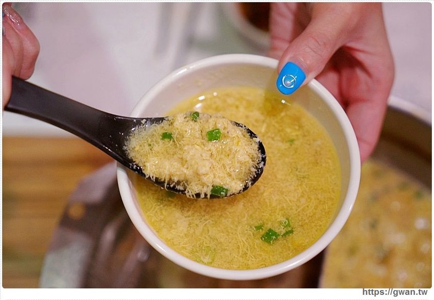 等了一年，台中超便宜的帝王蟹又來啦！不用半價就能吃到整隻帝王蟹，期間限定只有一個月~