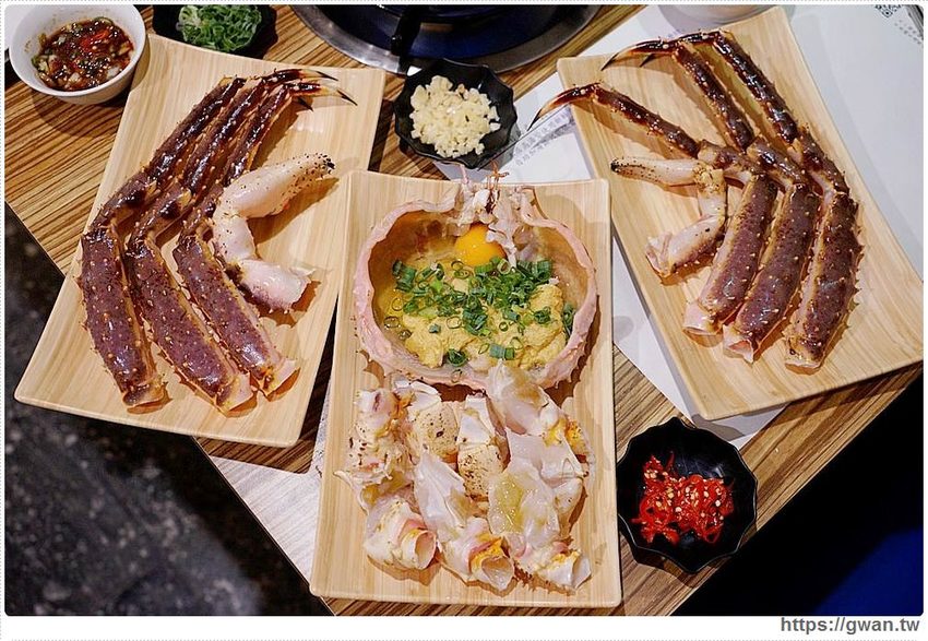 等了一年，台中超便宜的帝王蟹又來啦！不用半價就能吃到整隻帝王蟹，期間限定只有一個月~