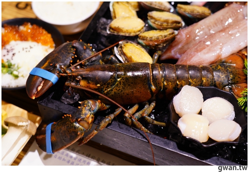 等了一年，台中超便宜的帝王蟹又來啦！不用半價就能吃到整隻帝王蟹，期間限定只有一個月~