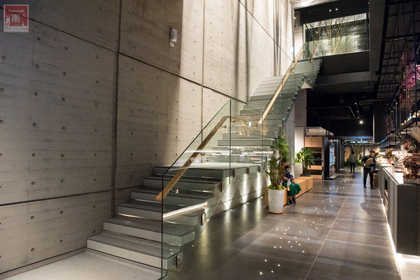 碳佐麻里高雄時代店(高雄時代店):【高雄美食】全亞洲最美的燒肉店|碳佐麻里時代園區|近捷運站近百貨~碳佐麻里高雄時代店 碳佐麻里高雄時代店(高雄時代店):【高雄美食】全亞洲最美的燒肉店|碳佐麻里時代園區|近捷運站近百貨~碳佐麻里高雄時代店