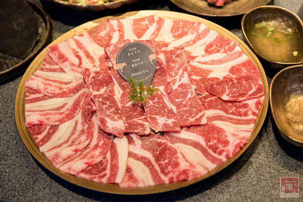 碳佐麻里高雄時代店(高雄時代店):【高雄美食】全亞洲最美的燒肉店|碳佐麻里時代園區|近捷運站近百貨~碳佐麻里高雄時代店 碳佐麻里高雄時代店(高雄時代店):【高雄美食】全亞洲最美的燒肉店|碳佐麻里時代園區|近捷運站近百貨~碳佐麻里高雄時代店