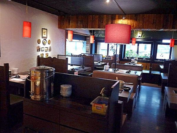 米塔石頭火鍋-新店中正店:‖新店火鍋推薦‖ 米塔石頭火鍋 小無敵海陸鍋 經濟又實惠 / 令人好滿足