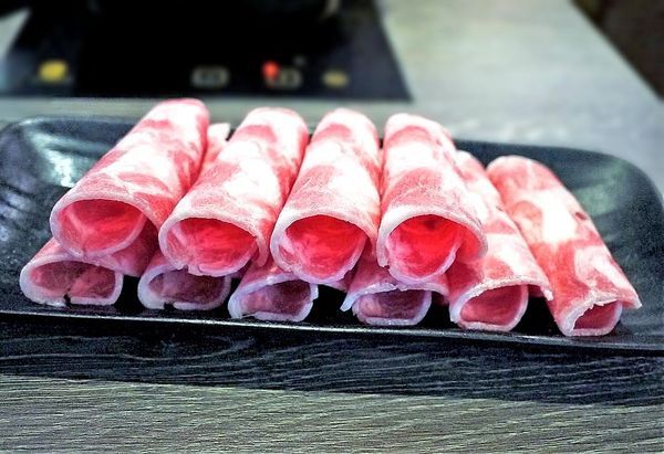 米塔石頭火鍋-新店中正店:‖新店火鍋推薦‖ 米塔石頭火鍋 小無敵海陸鍋 經濟又實惠 / 令人好滿足