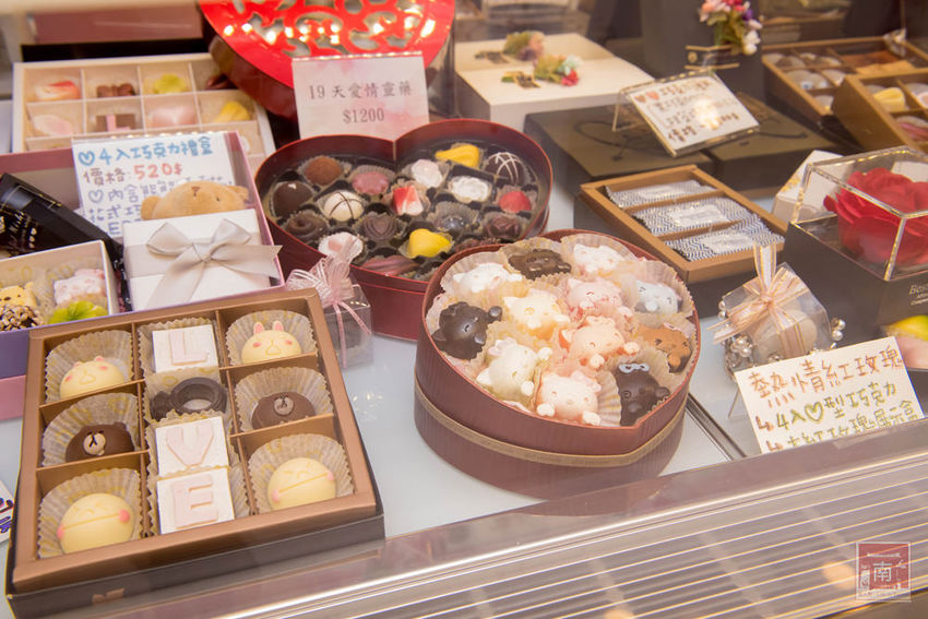 【台南美食】招牌生巧克力｜酒香酒漬微醺口感｜迪士尼.Kitty.口紅造型巧克力｜手作巧克力~~華侖婷娜手工巧克力 - 南人幫