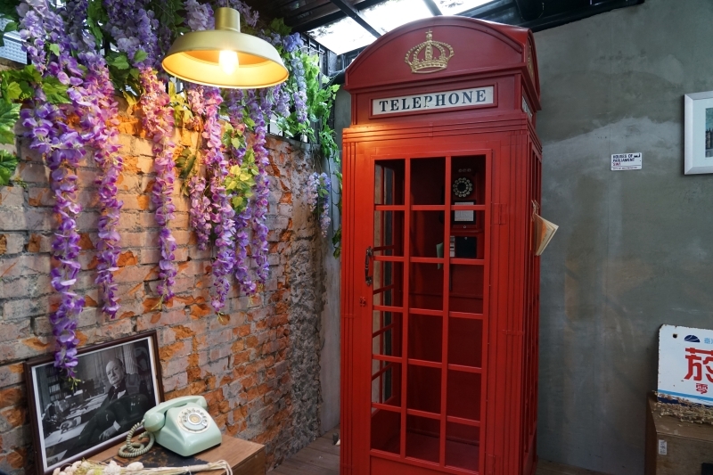 跳躍的宅男 - [台北大安區咖啡廳推薦]Uranium Cafe 鈾咖啡-設計美感悠閒空間  地下室獨立空間如高質感俱樂部 不限時有插座工作咖啡廳 忠孝復興咖啡廳推薦