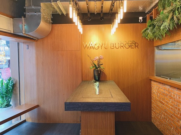 Wagyu Burger：【台北／信義安和】Wagyu Burger-百分百和牛漢堡，滿足你吃肉的慾望！外帶美食／生酮漢堡／大安區漢堡推薦