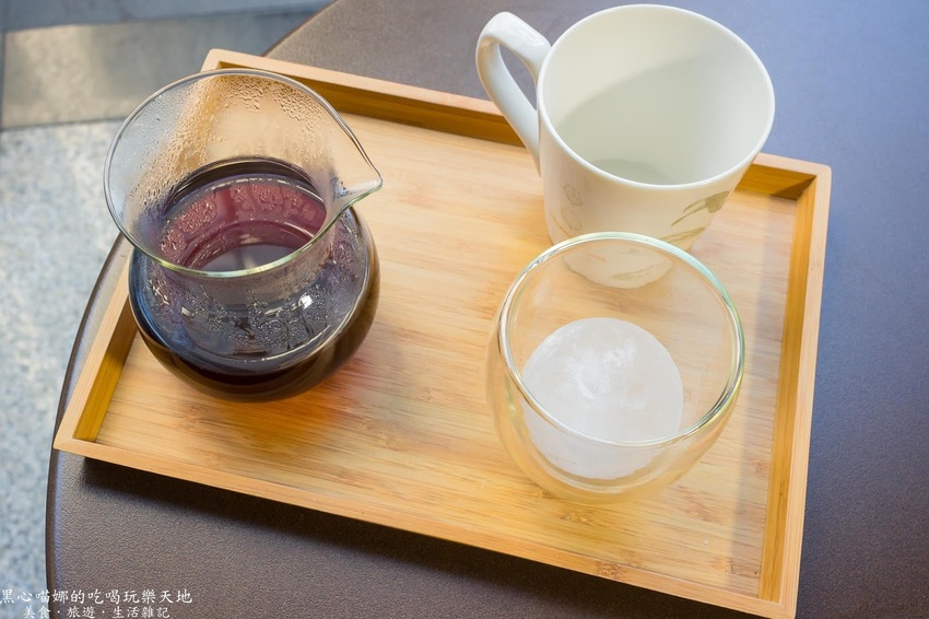 高雄鼓山︱季洋莊園咖啡隨行吧 點一道德式烤派克,沉浸在草莓與咖啡香的優雅時光!Chiyang Coffee(高雄巨蛋店)