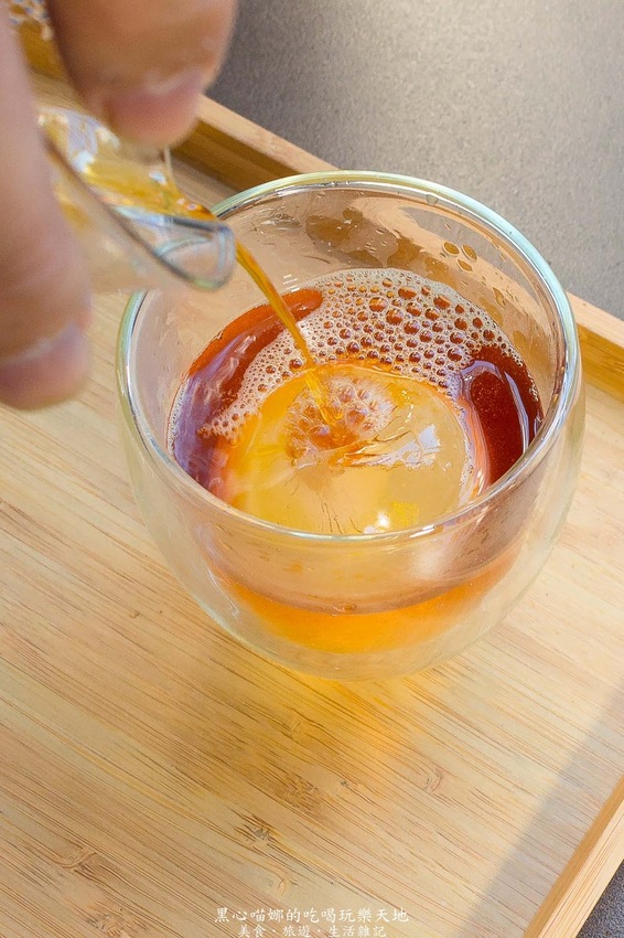 高雄鼓山︱季洋莊園咖啡隨行吧 點一道德式烤派克,沉浸在草莓與咖啡香的優雅時光!Chiyang Coffee(高雄巨蛋店)