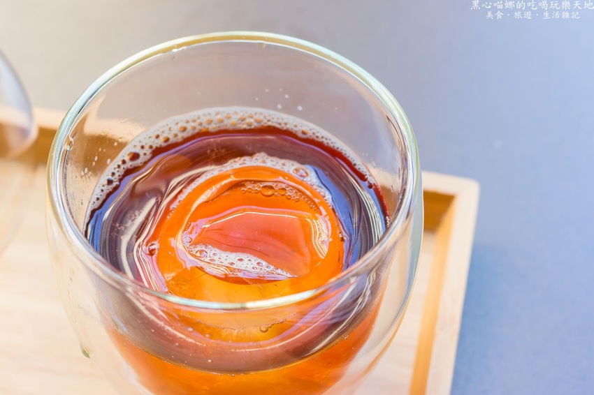 高雄鼓山︱季洋莊園咖啡隨行吧 點一道德式烤派克,沉浸在草莓與咖啡香的優雅時光!Chiyang Coffee(高雄巨蛋店)