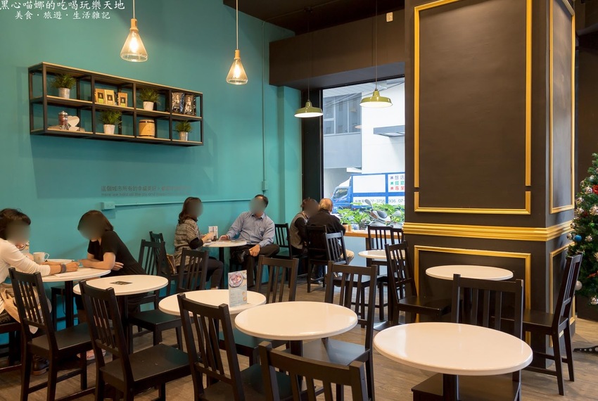 高雄鼓山︱季洋莊園咖啡隨行吧 點一道德式烤派克,沉浸在草莓與咖啡香的優雅時光!Chiyang Coffee(高雄巨蛋店)