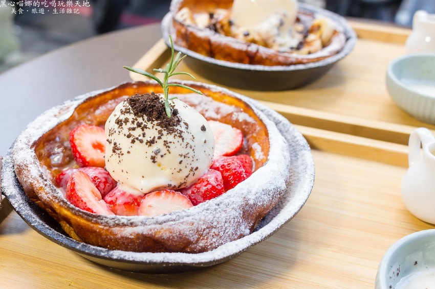 高雄鼓山︱季洋莊園咖啡隨行吧 點一道德式烤派克,沉浸在草莓與咖啡香的優雅時光!Chiyang Coffee(高雄巨蛋店)