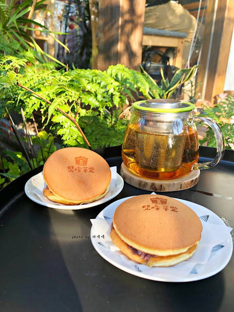 【苗栗 銅鑼】雙峰草堂💚💚💚來銅鑼賞炮杖花、吃銅鑼燒,浪漫木屋內販售著一個個手工銅鑼燒,近銅鑼環保公園👍