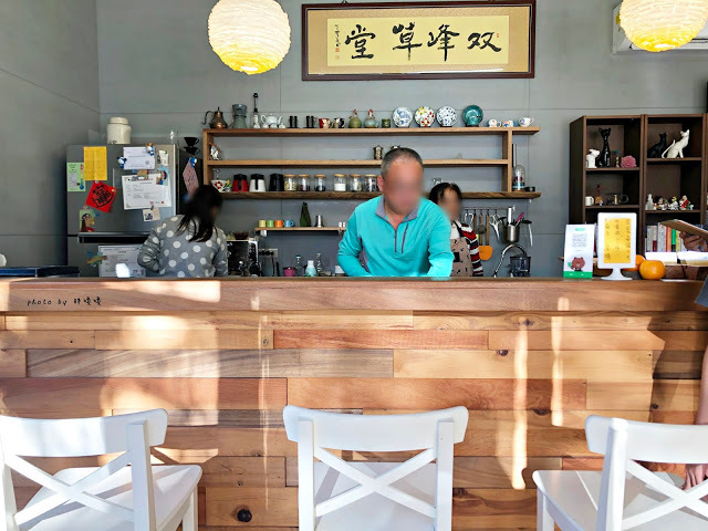 【苗栗 銅鑼】雙峰草堂💚💚💚來銅鑼賞炮杖花、吃銅鑼燒,浪漫木屋內販售著一個個手工銅鑼燒,近銅鑼環保公園👍