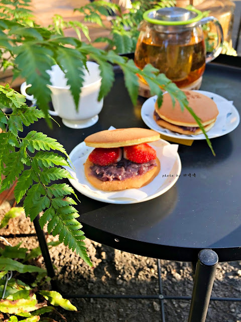 【苗栗 銅鑼】雙峰草堂💚💚💚來銅鑼賞炮杖花、吃銅鑼燒,浪漫木屋內販售著一個個手工銅鑼燒,近銅鑼環保公園👍