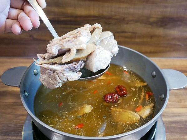 沐喜鍋物食堂：沐喜鍋物食堂-台中北屯區火鍋  蝴蝶橋旁精緻鍋物  近大坑  好適合爬完山立刻來補充熱量