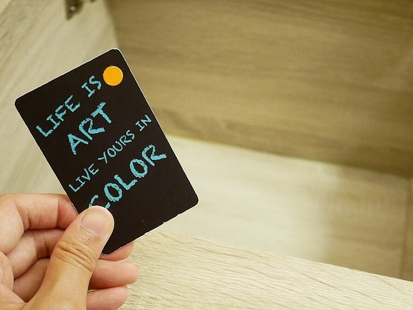 台灣青旅膠囊旅店:台灣青旅膠囊旅店-台北車站附近膠囊旅店 近M8出口 覓食、購物、交通都方便 安靜且舒適的空間 讓我不想回家了