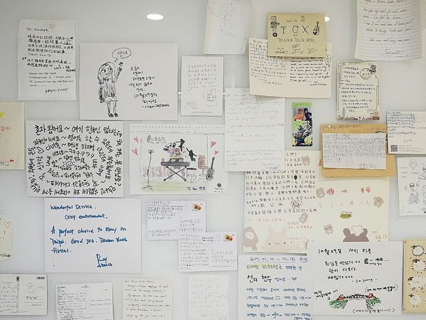 台灣青旅膠囊旅店:台灣青旅膠囊旅店-台北車站附近膠囊旅店 近M8出口 覓食、購物、交通都方便 安靜且舒適的空間 讓我不想回家了