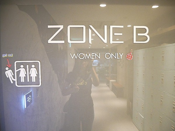 台灣青旅膠囊旅店:台灣青旅膠囊旅店-台北車站附近膠囊旅店 近M8出口 覓食、購物、交通都方便 安靜且舒適的空間 讓我不想回家了